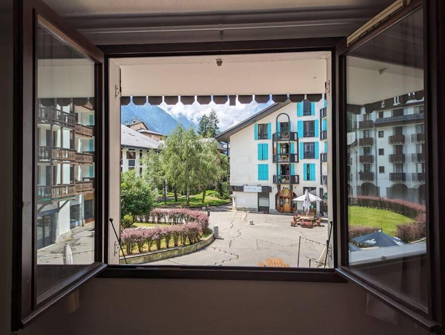 Central Spacious Flat With Private Parking Chamonix Exterior foto